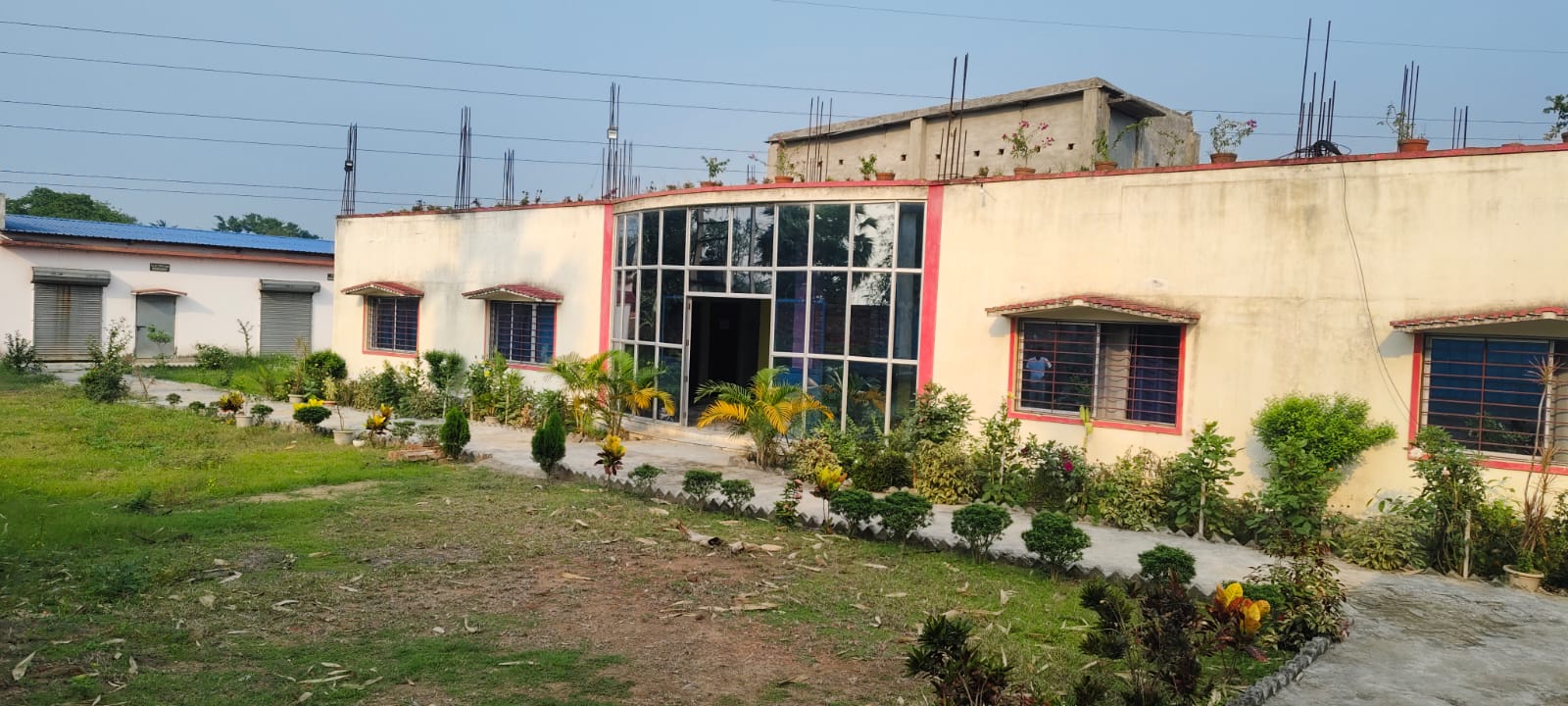 Students in practical training lab at NOVEL PRIVATE ITI.